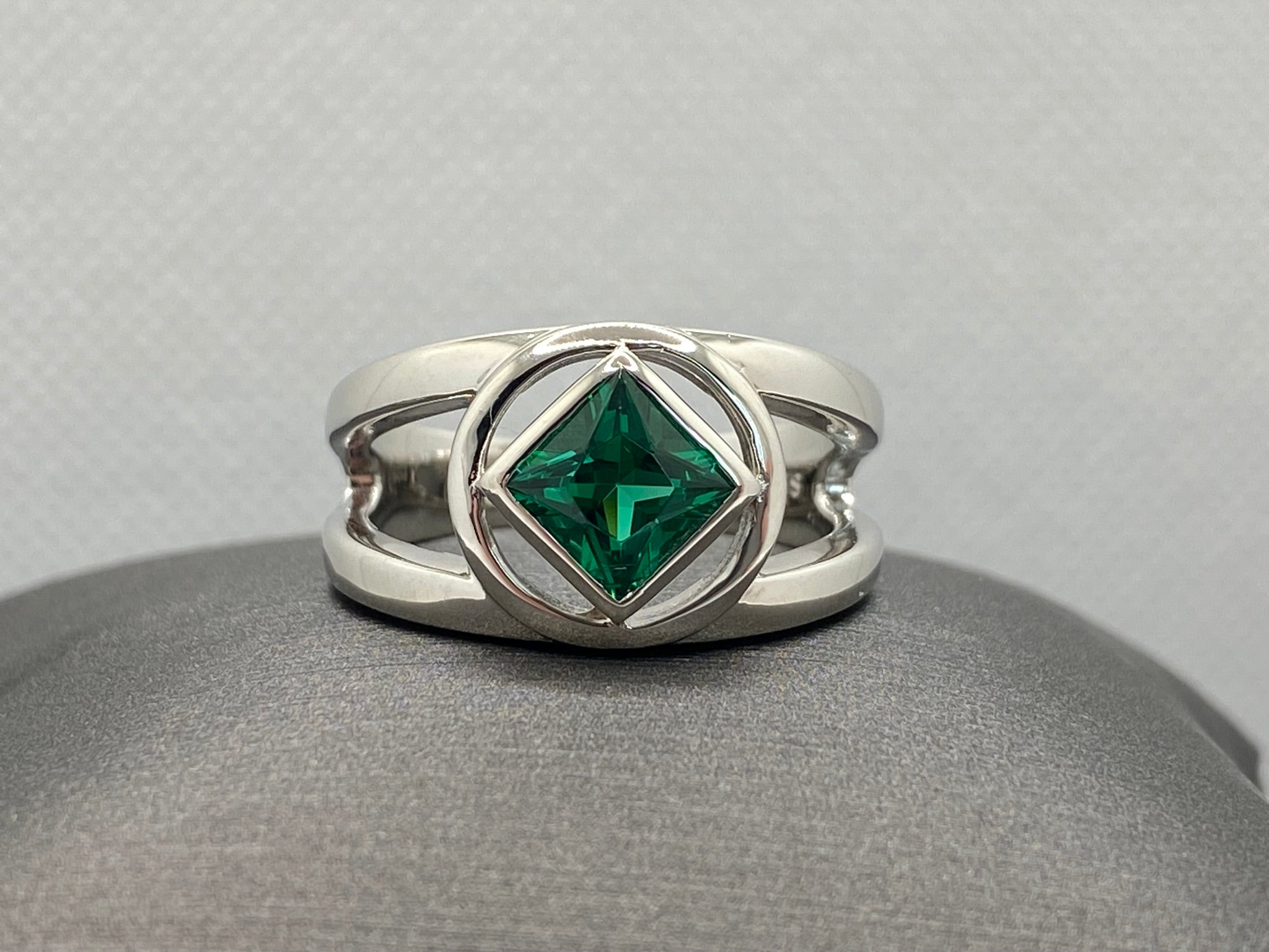 NA Service Symbol Ring with CZ (NAP-25) image 5