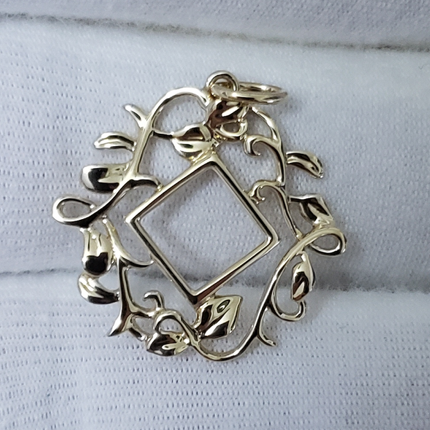 14K Gold Vine NA Service Symbol Pendant image 0