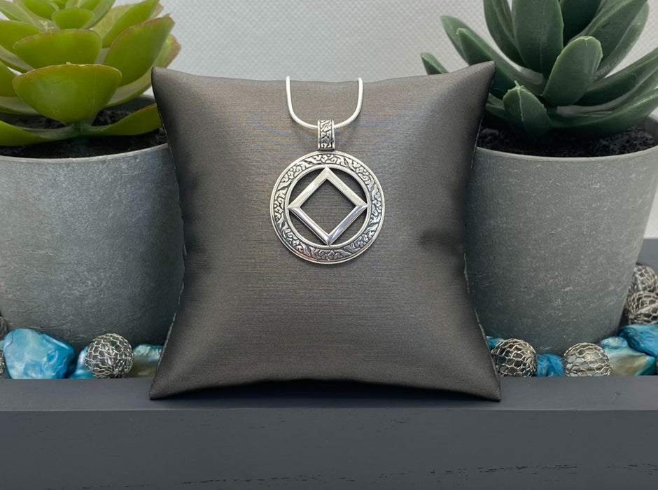 NA Service Symbol Elephant Print Pendant .925 sterling silver image 0