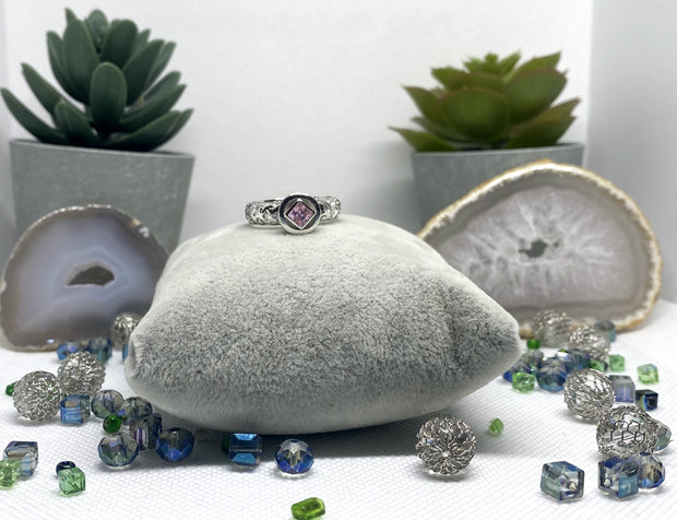 NA Service Symbol Ring raised image 1